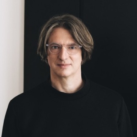 Dr. Tilman Treusch
